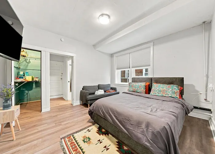 1br 1bath Cozy In The Hill District Pittsburgh